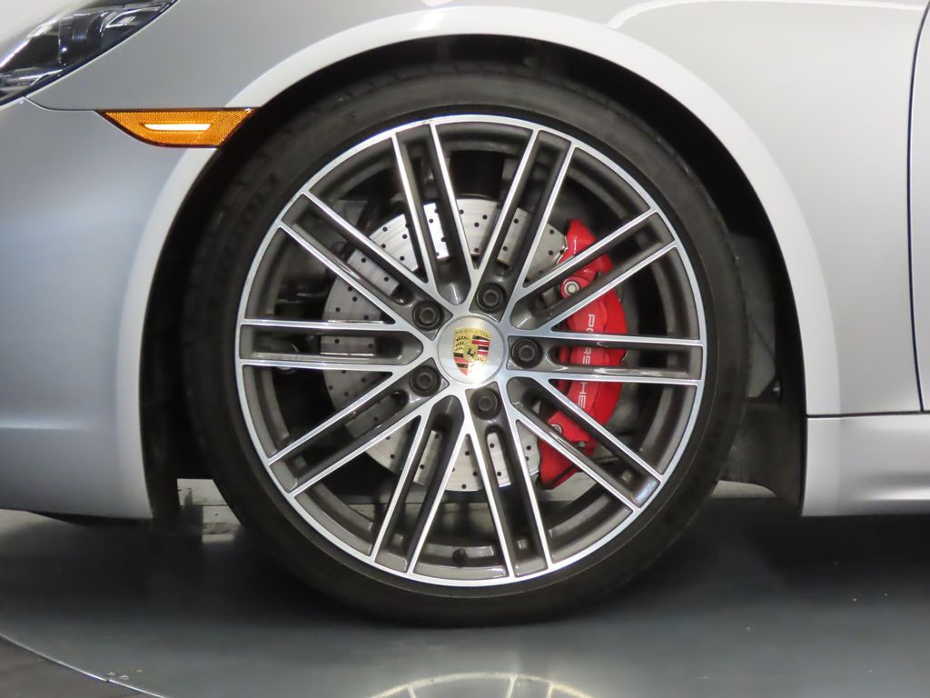 Thumbnail: 2021 Porsche 718 Boxster - 19