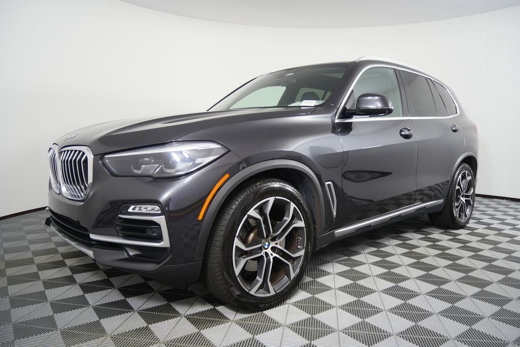 Thumbnail: 2021 BMW X5 - 8