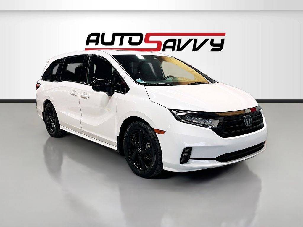 2023 Honda Odyssey SPORT's photo