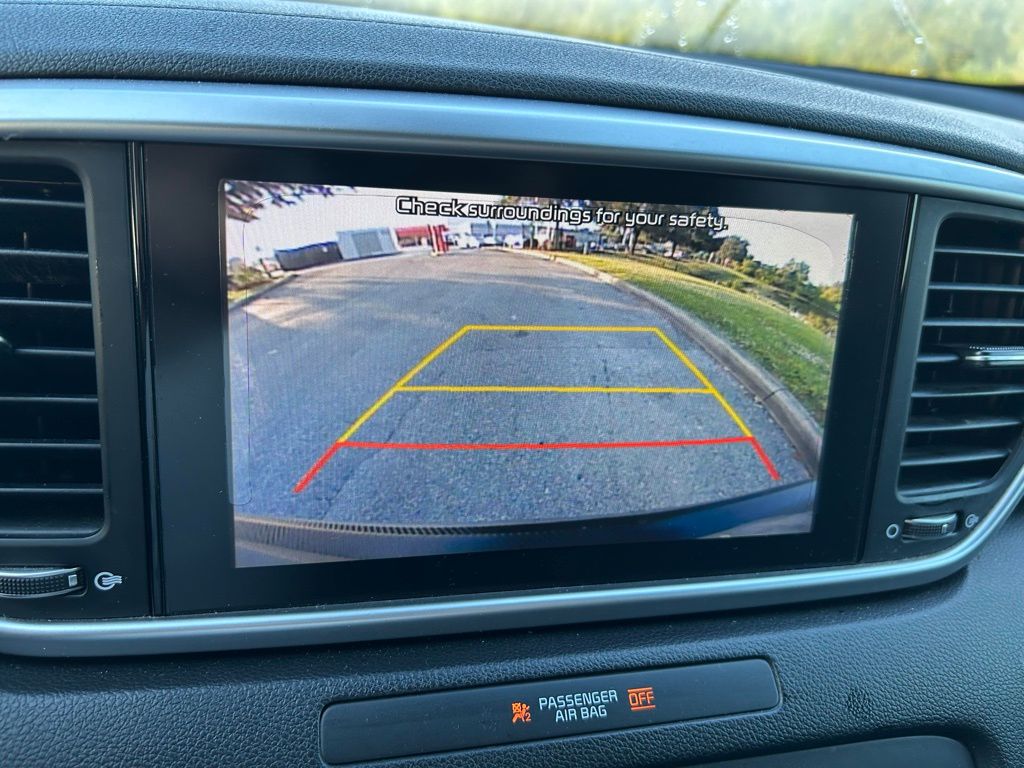 Thumbnail: 2021 Kia Sportage - 24