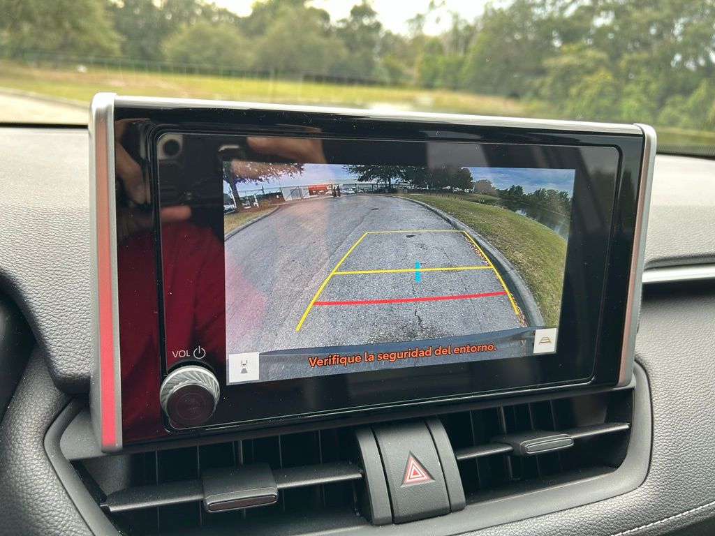 Thumbnail: 2024 Toyota RAV4 - 25