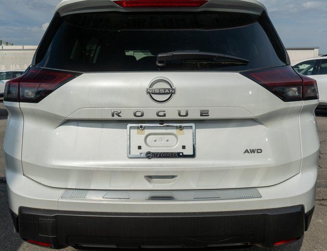 2026 Nissan Rogue SV - 5