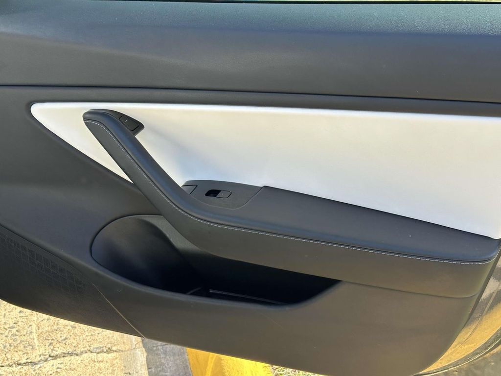 2019 Tesla Model 3 Long Range 19