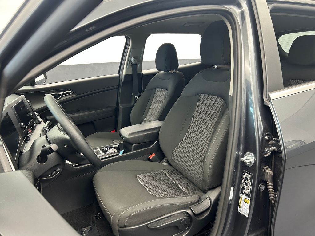 Used 2024 Gravity Gray Kia LX image 10