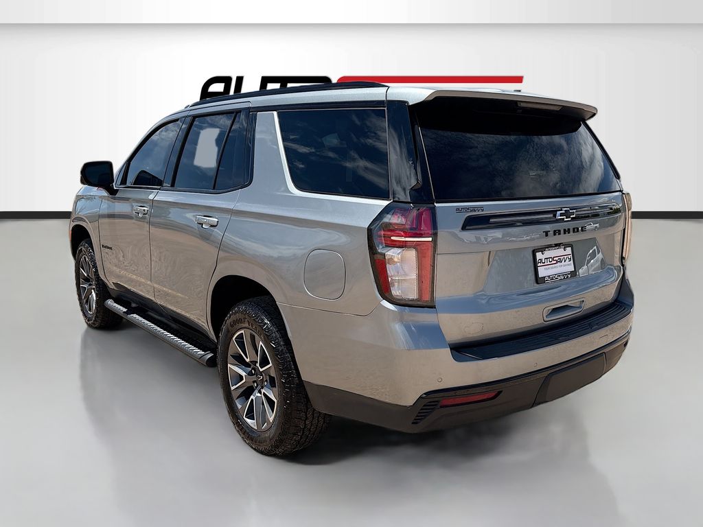Used 2024 Gray Chevrolet Z71 image 5