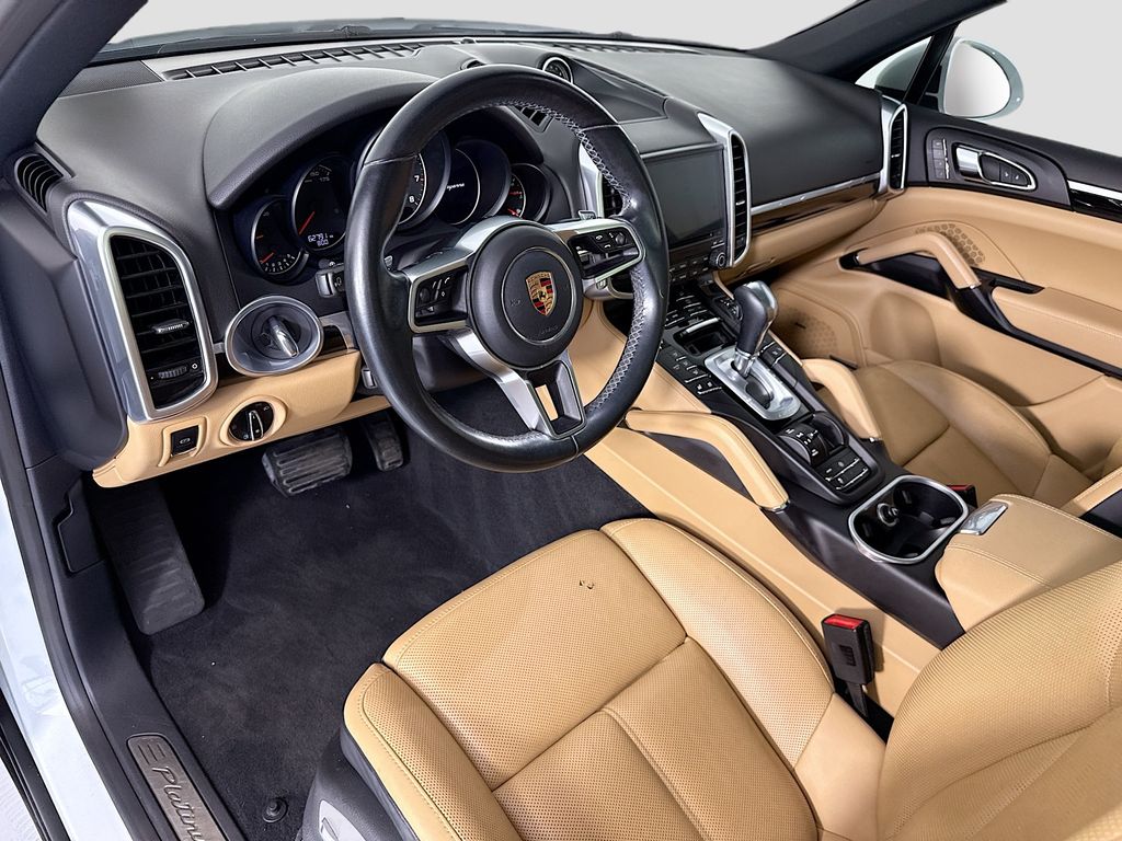 Thumbnail: 2017 Porsche Cayenne - 9