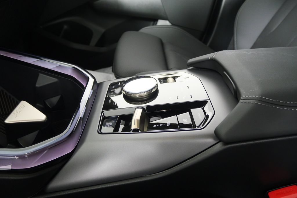 Thumbnail: 2025 BMW X3 - 20