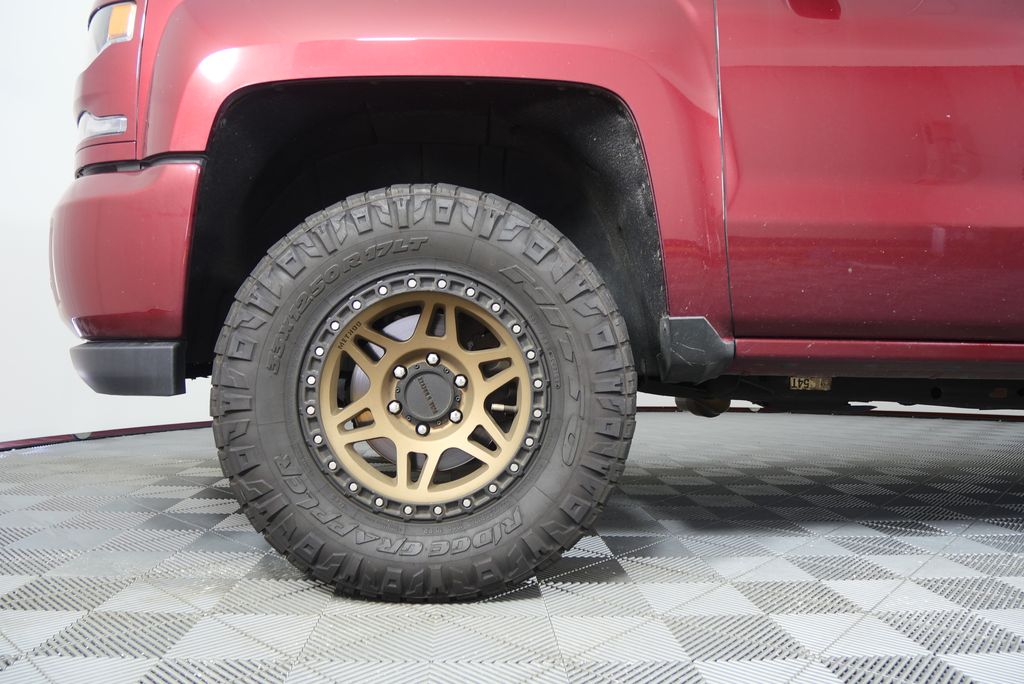 2017 Chevrolet Silverado 1500 LTZ 7