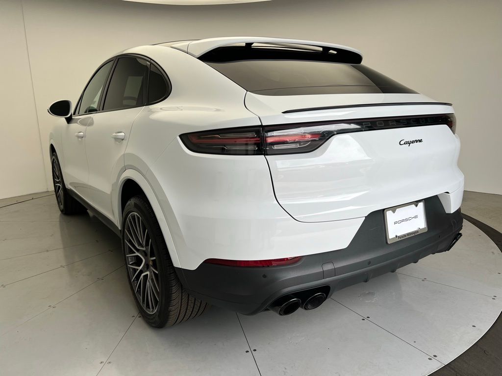 Thumbnail: 2022 Porsche  - 3