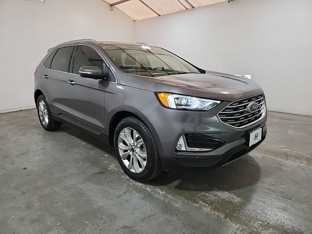 2022 Ford Edge Titanium 5