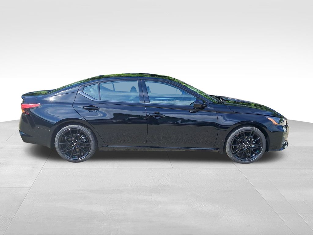 2026 Nissan Altima 2.5 SR Black at South Hills Kia