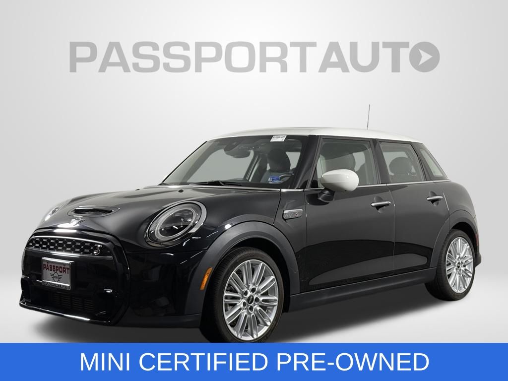 Midnight Black II 2024 MINI Cooper Hatchback Front-Wheel Drive Automatic