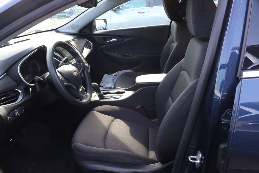 2020 Chevrolet Malibu LT 12