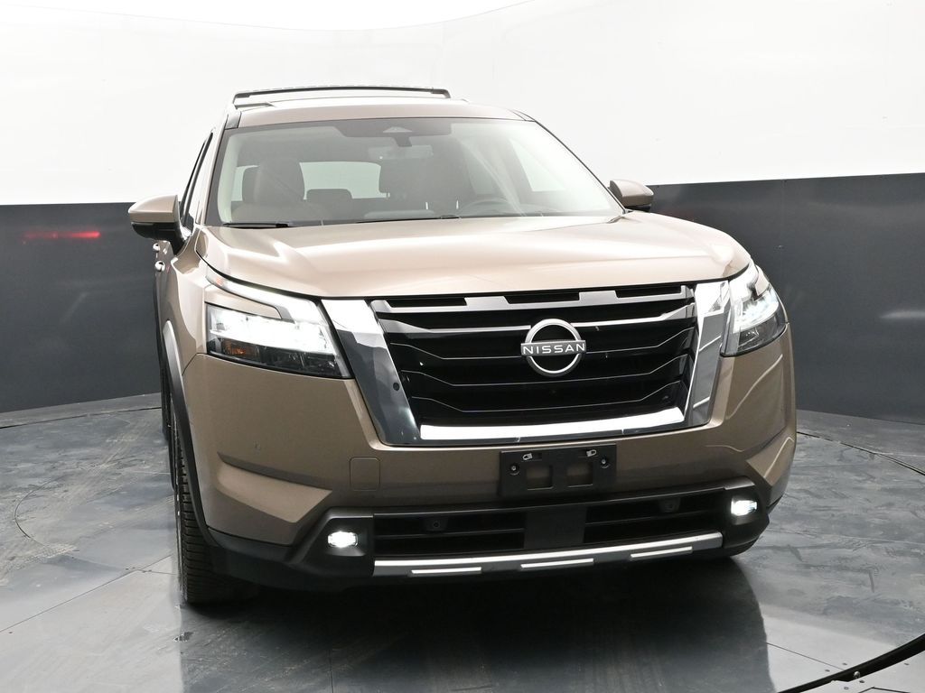 2024 Nissan Pathfinder Platinum 4WD