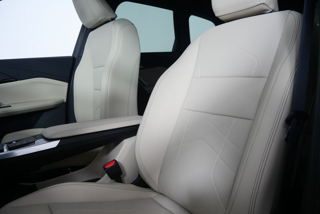 Thumbnail: 2025 BMW X1 - 10
