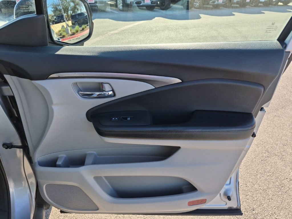 Used Car 2017 Honda Pilot  Ex-l For Sale Under $20,000 In Austin, Texas