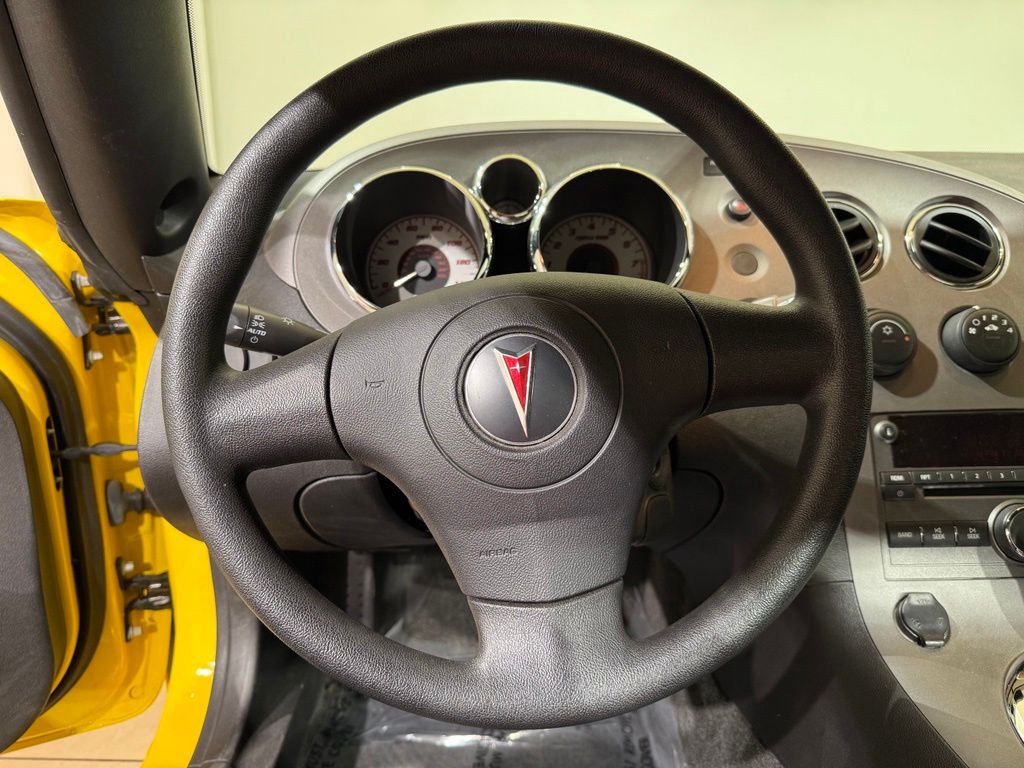 Thumbnail: 2007 Pontiac Solstice - 18
