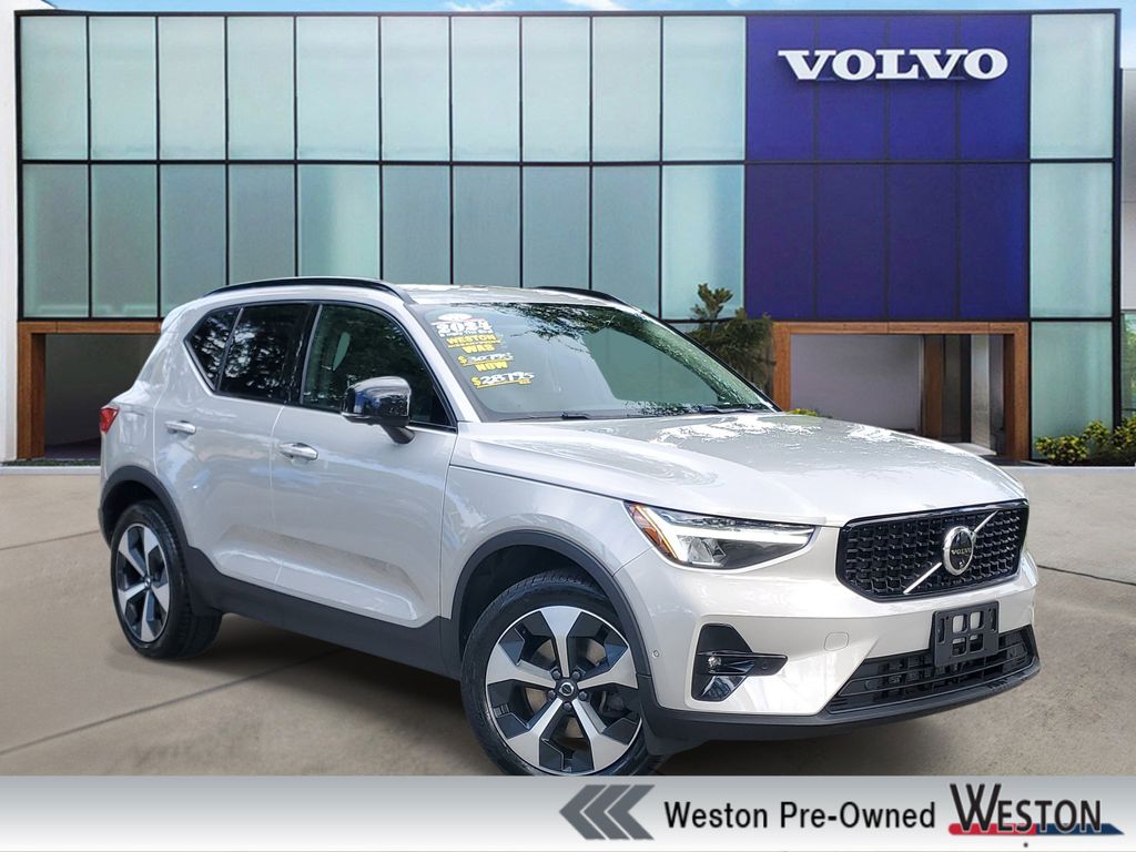 used 2024 Volvo XC40 car, priced at $27,899