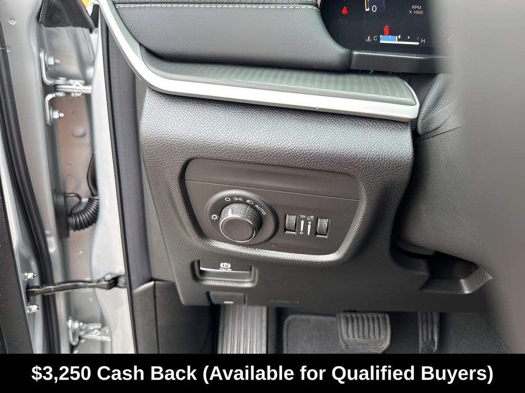 New Car 2025 Jeep Grand Cherokee  Laredo X For Sale Under $40,000 In Austin, Texas