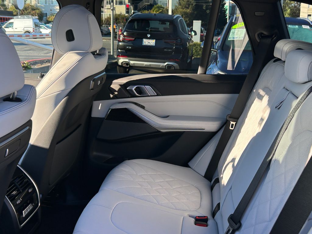 Thumbnail: 2025 BMW X5 - 30