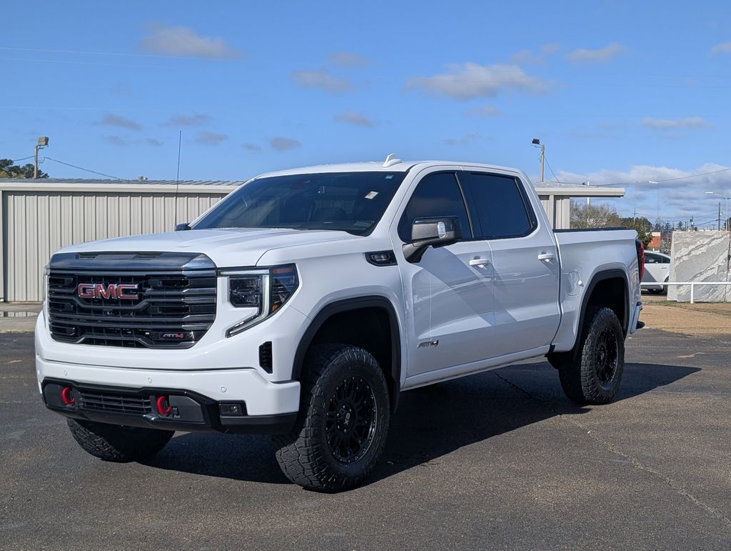 2023 GMC Sierra 1500 AT4 Crew Cab 4WD