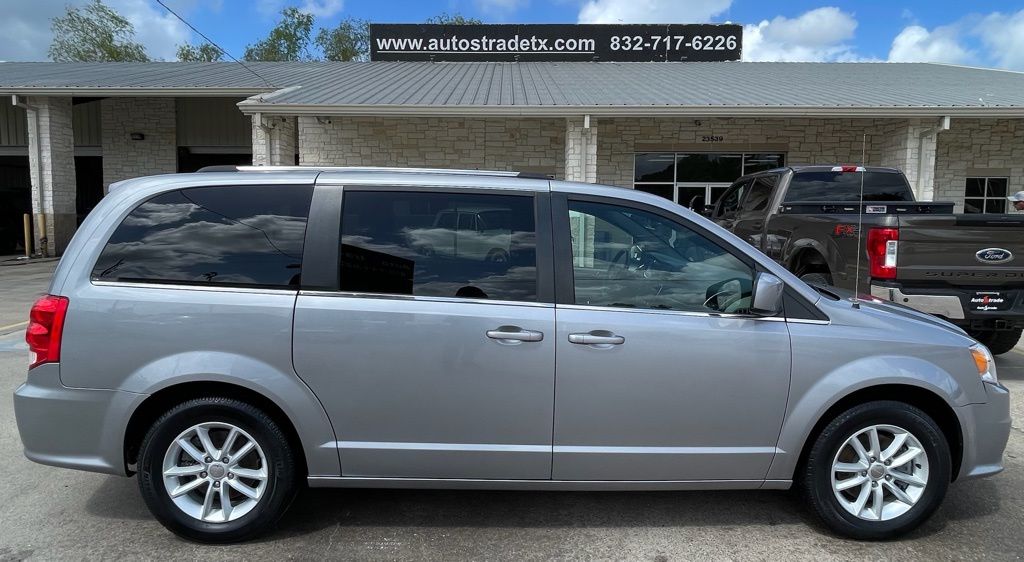 2019 Dodge Grand Caravan SXT Silver at Bayshore Chrysler Jeep Dodge Ram