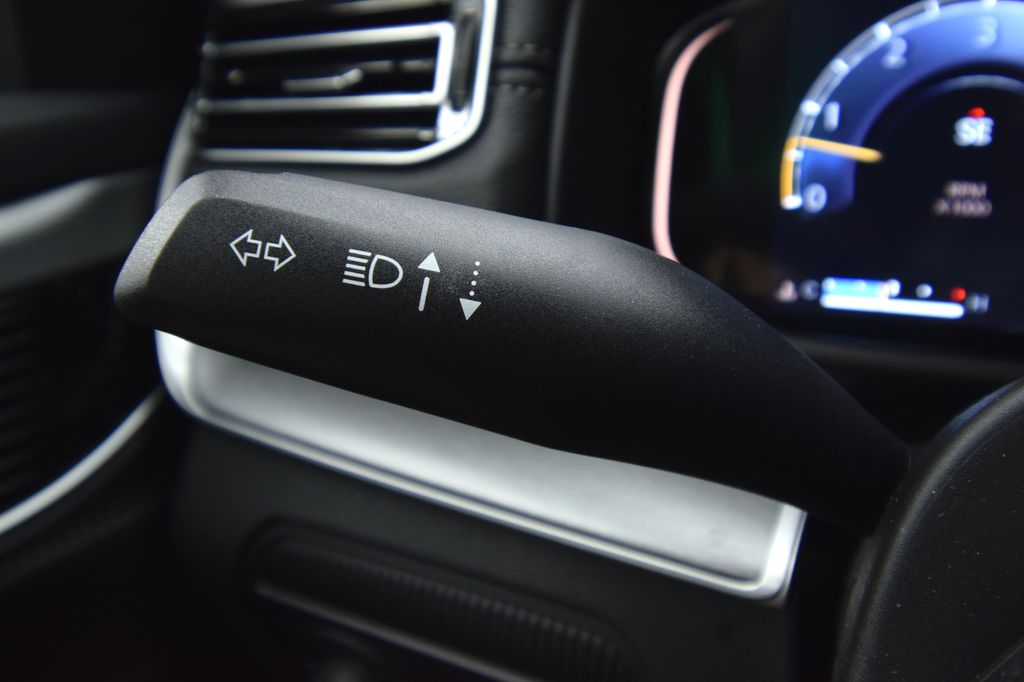 new 2026 Jeep Grand Wagoneer L car, priced at $71,236