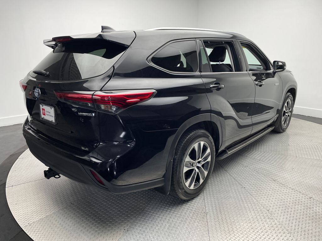 Thumbnail: 2020 Toyota Highlander - 5