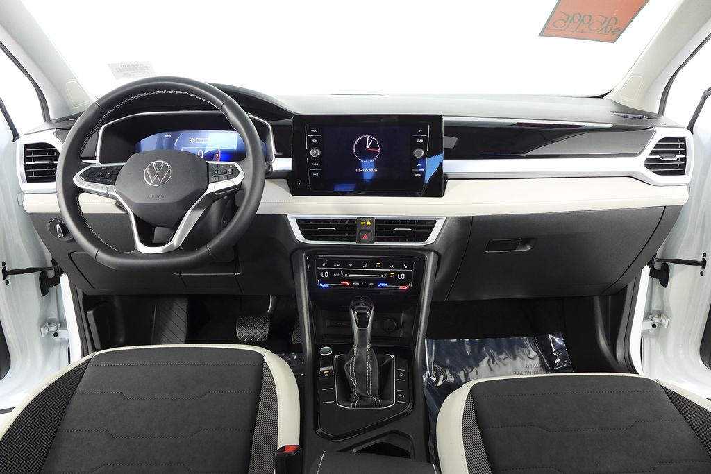 Thumbnail: 2025 Volkswagen Taos - 24