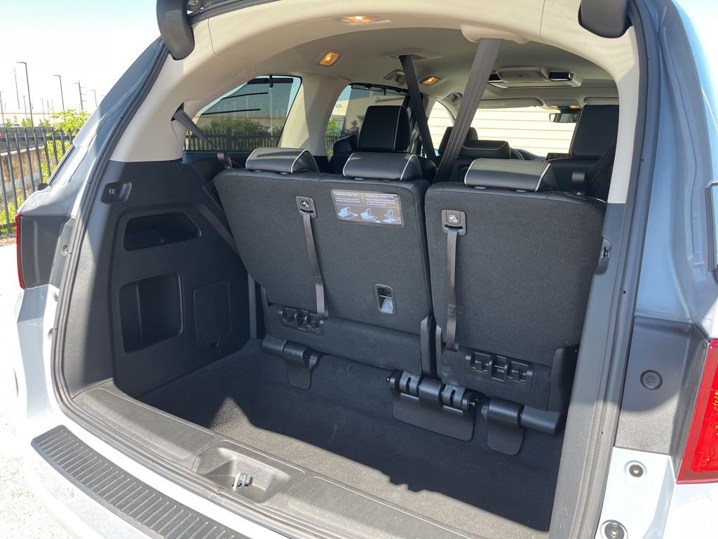 Thumbnail: 2026 Honda Odyssey - 10