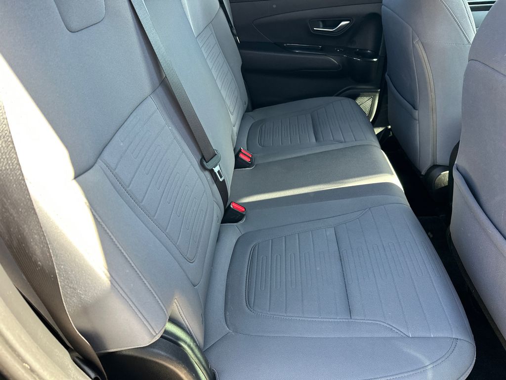 Used 2022 Black Hyundai SEL image 15
