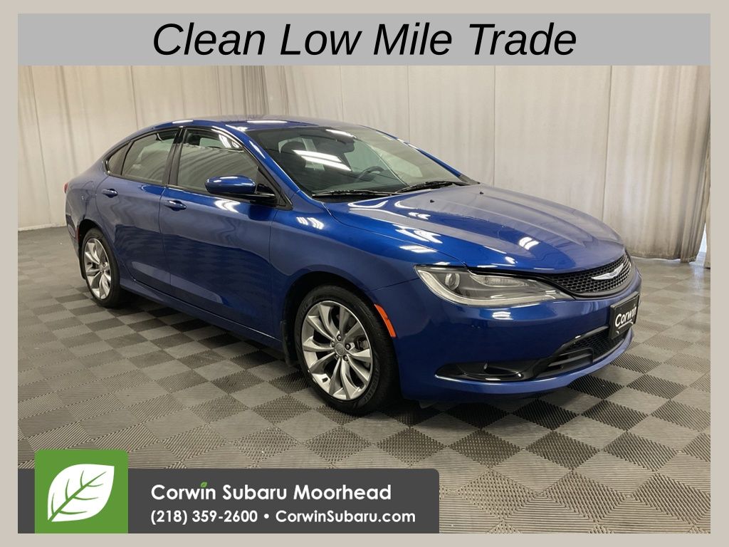 2015 Chrysler 200 S Sedan FWD   