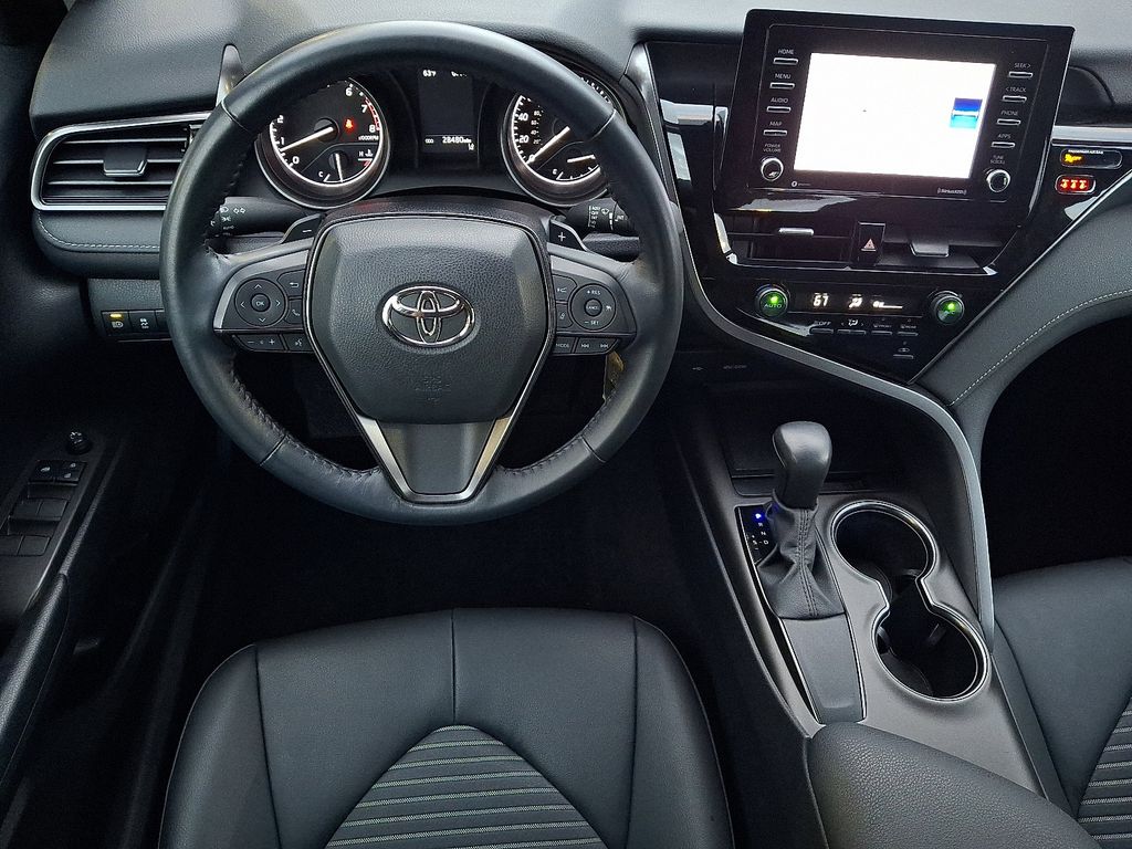 Thumbnail: 2021 Toyota Camry - 11