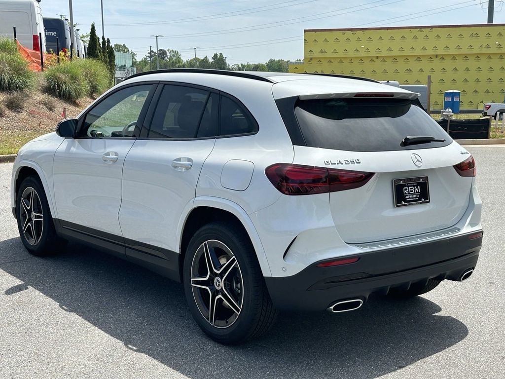 2024 Mercedes-Benz GLA GLA 250 6