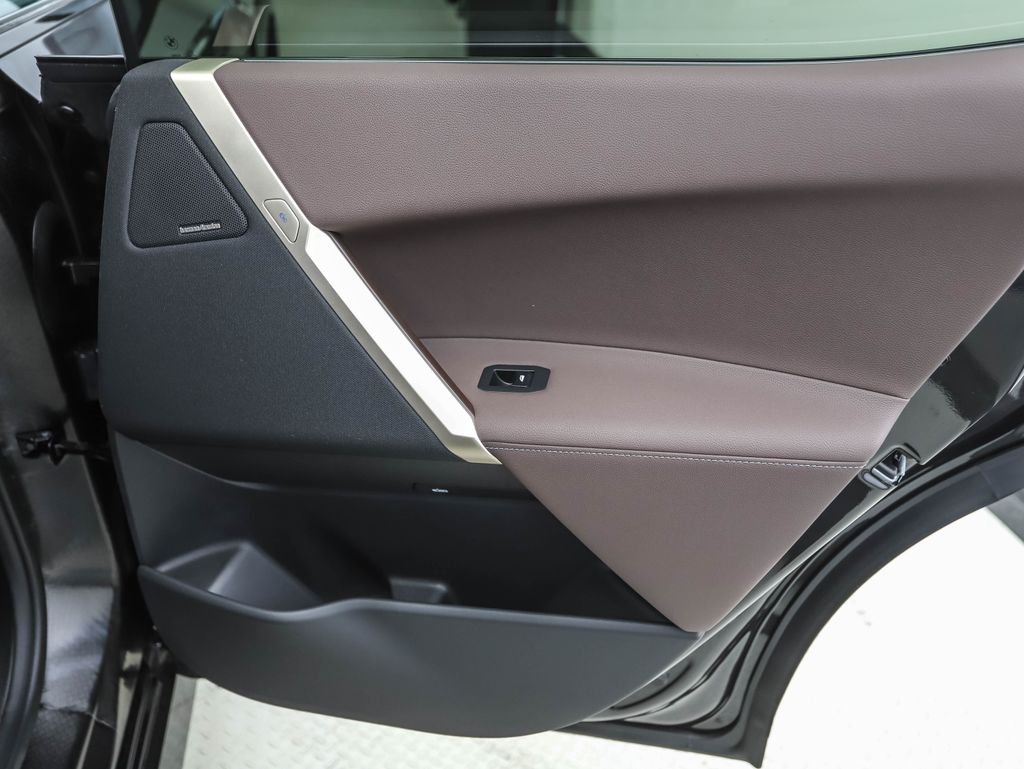 Thumbnail: 2026 BMW iX - 25