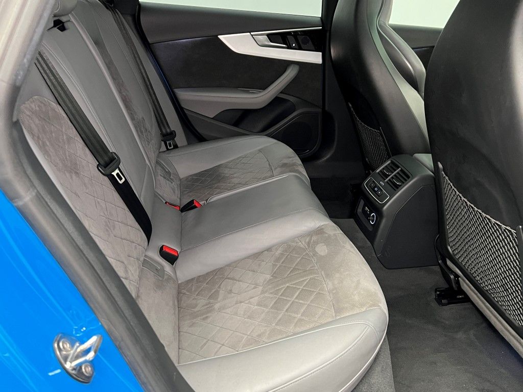 Thumbnail: 2020 Audi S5 - 16