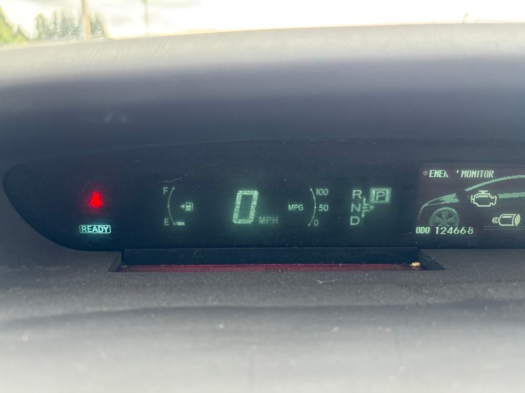 2010 Super White Toyota Prius II FWD Hatchback