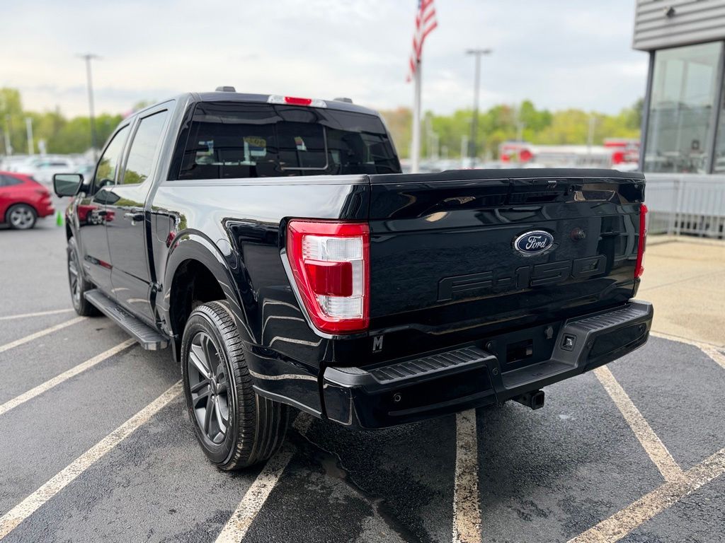 View vehicle photo 5