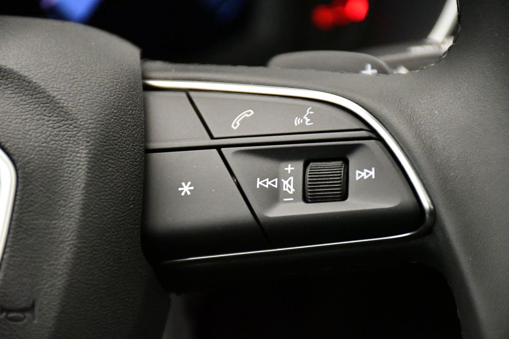 2025 Audi Q3  25