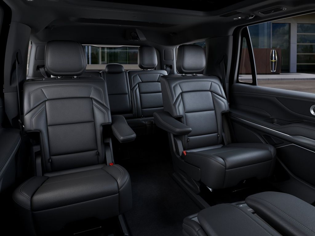 Thumbnail: 2027 Lincoln Navigator - 11