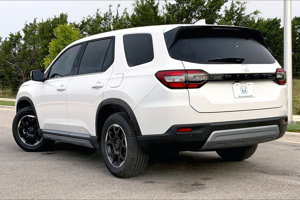 2025 Honda Pilot EX-L 3