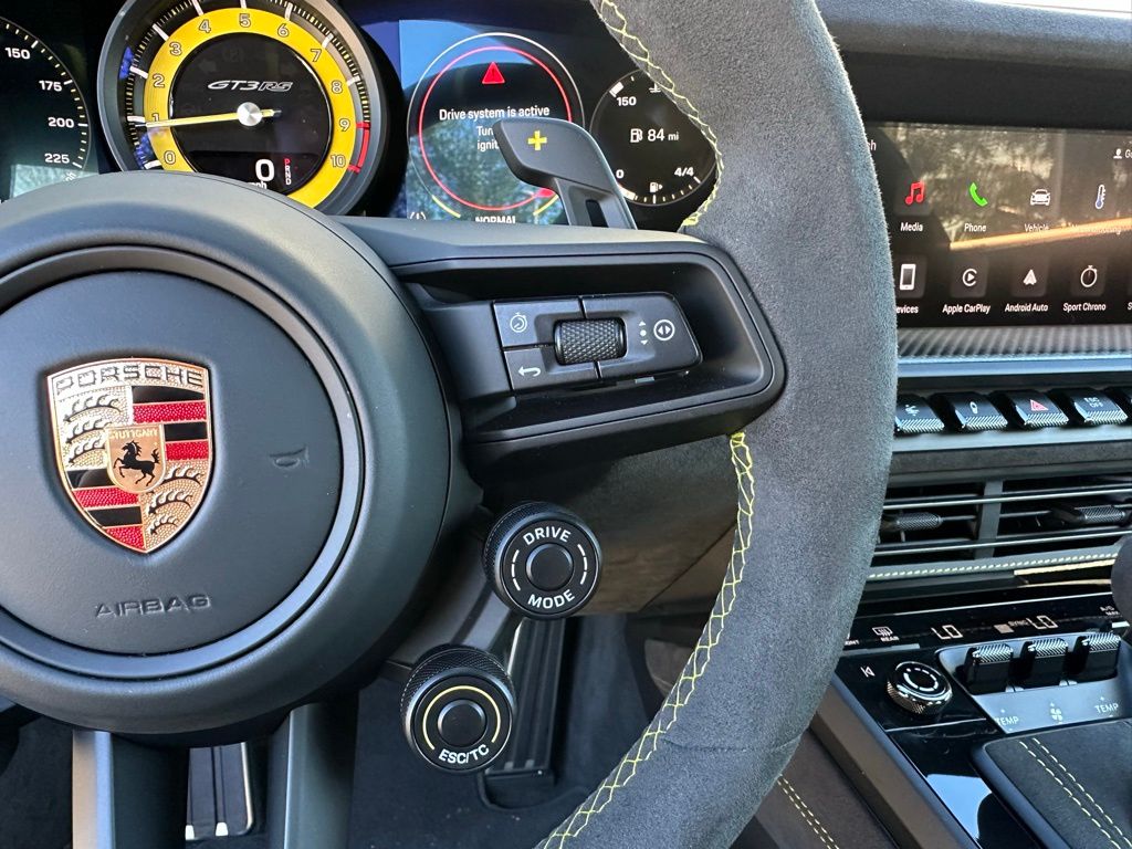 Thumbnail: 2025 Porsche 911 - 25