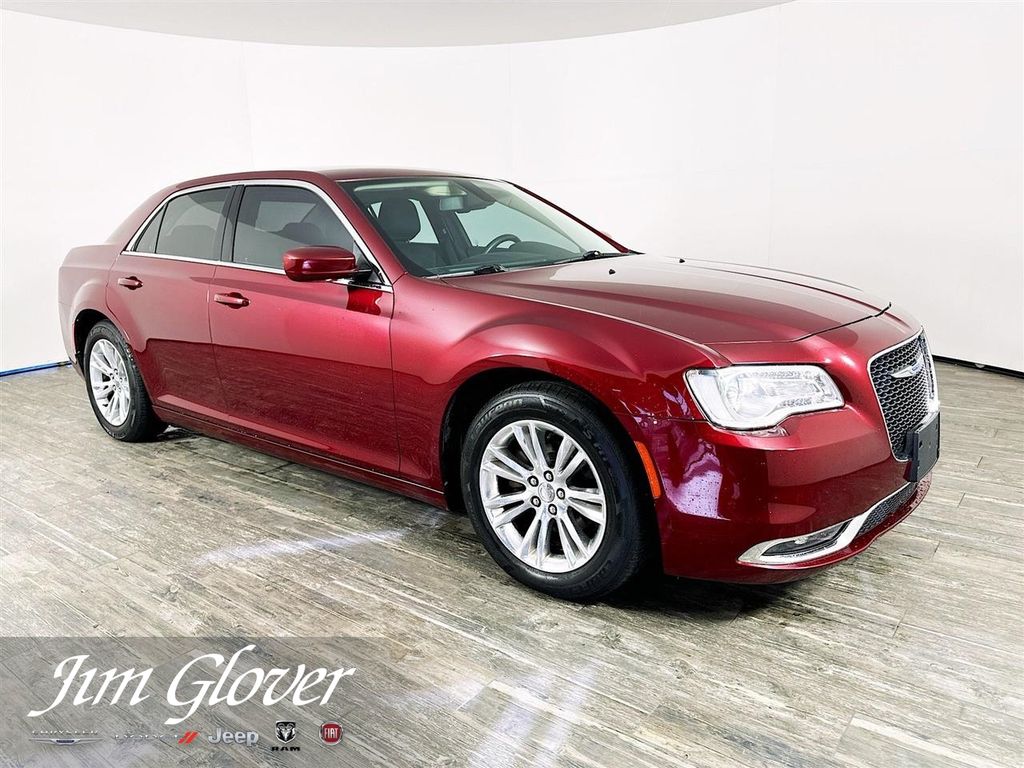 2020 Chrysler 300 Touring RWD