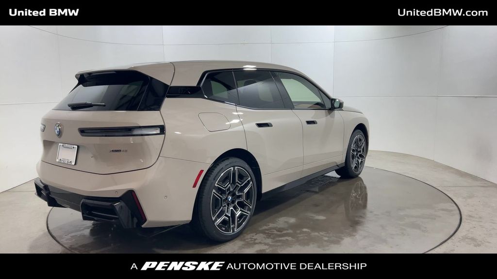 2026 BMW iX  8