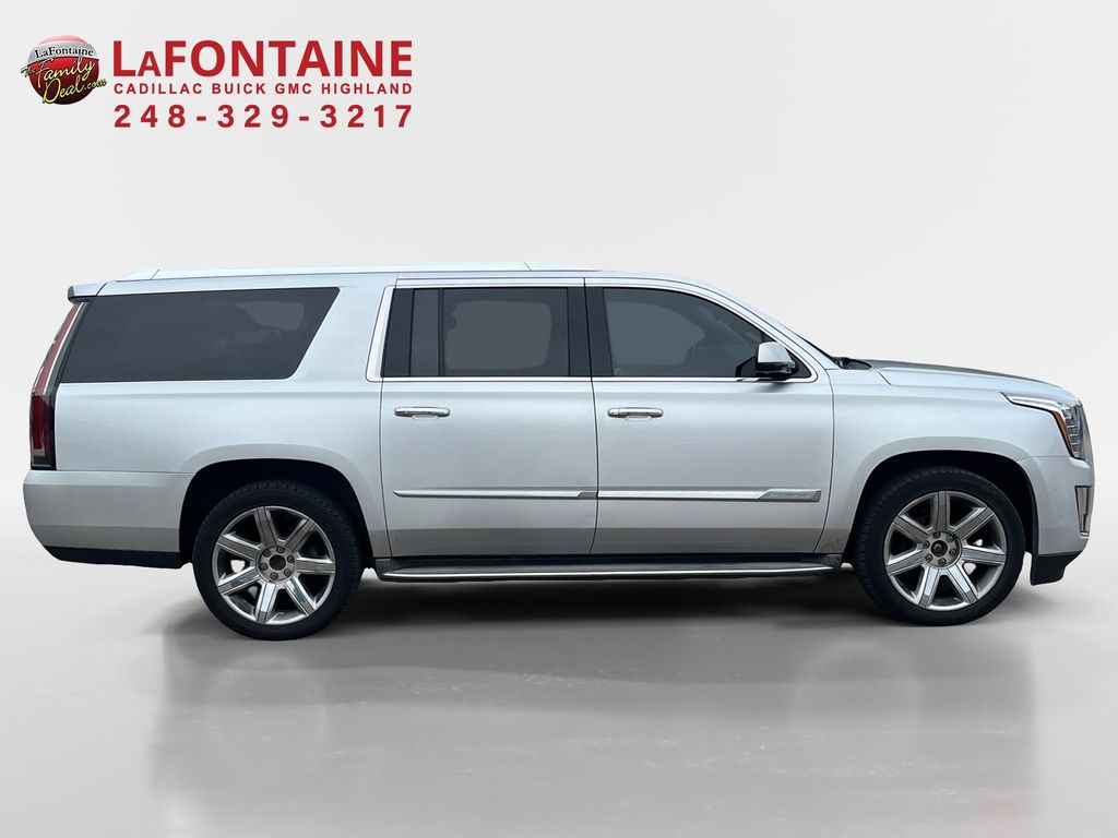 2015 Cadillac Escalade ESV Luxury 8