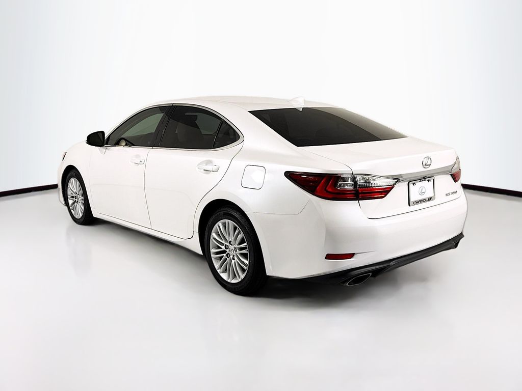 Thumbnail: 2016 Lexus ES - 7