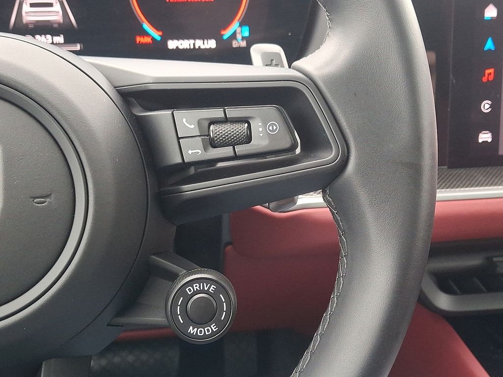 Thumbnail: 2025 Porsche  - 24