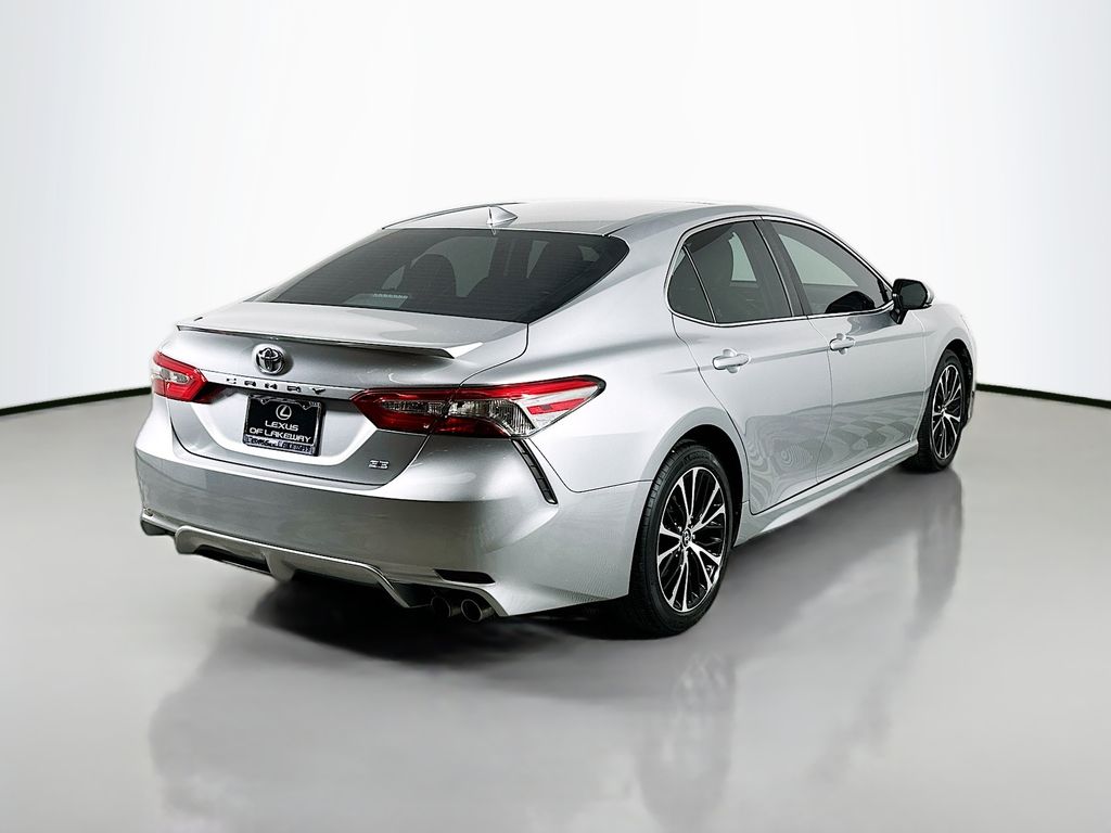 2018 Toyota Camry SE 5