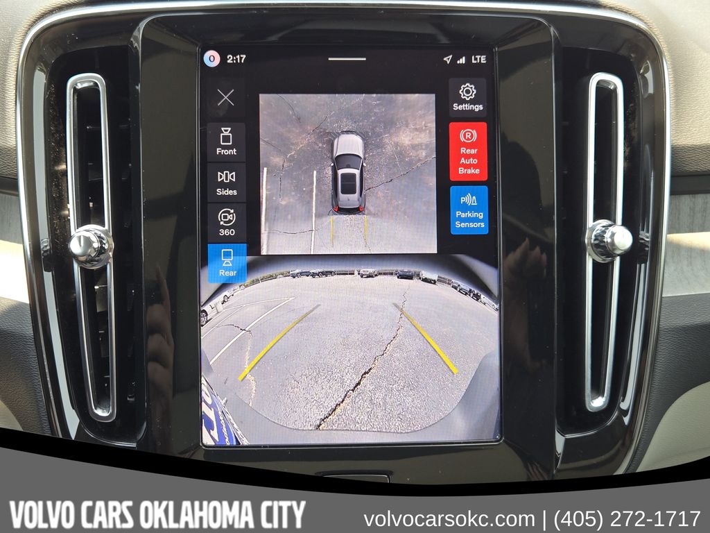 2026 Volvo XC40 Plus - Photo 20