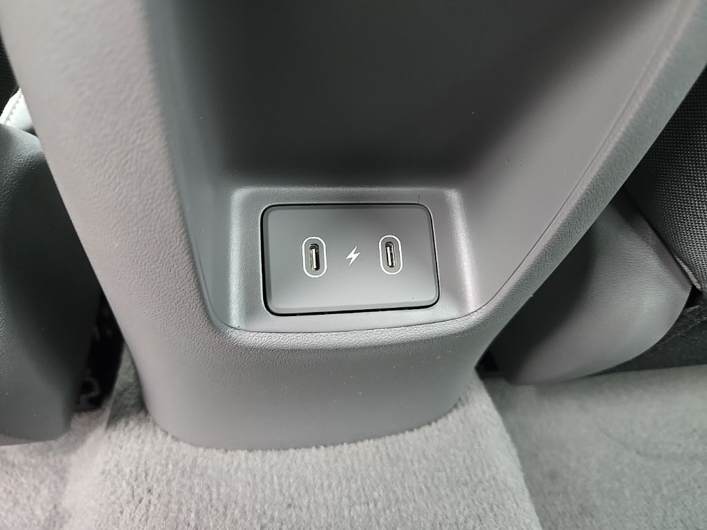2025 Hyundai Elantra Sport 24